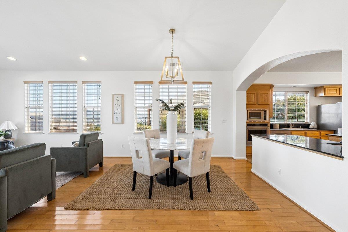 Detail Gallery Image 15 of 76 For 370 Goodwin Dr, San Bruno,  CA 94066 - 4 Beds | 3/1 Baths