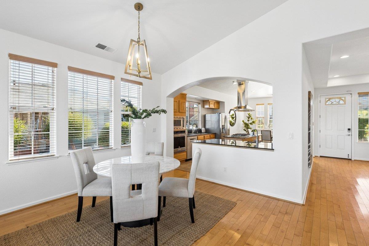 Detail Gallery Image 16 of 76 For 370 Goodwin Dr, San Bruno,  CA 94066 - 4 Beds | 3/1 Baths