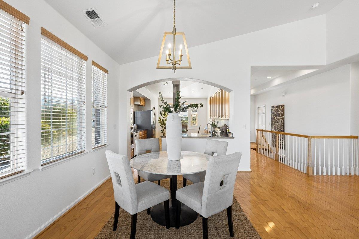 Detail Gallery Image 17 of 76 For 370 Goodwin Dr, San Bruno,  CA 94066 - 4 Beds | 3/1 Baths