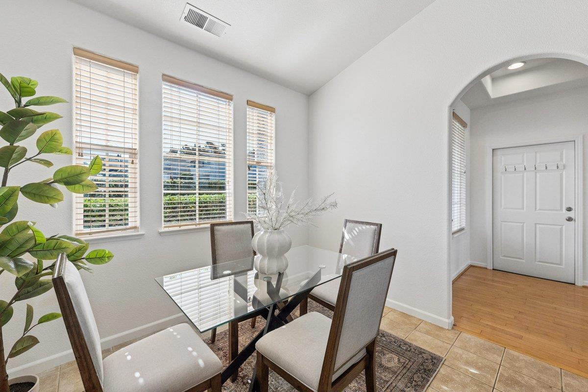 Detail Gallery Image 19 of 76 For 370 Goodwin Dr, San Bruno,  CA 94066 - 4 Beds | 3/1 Baths