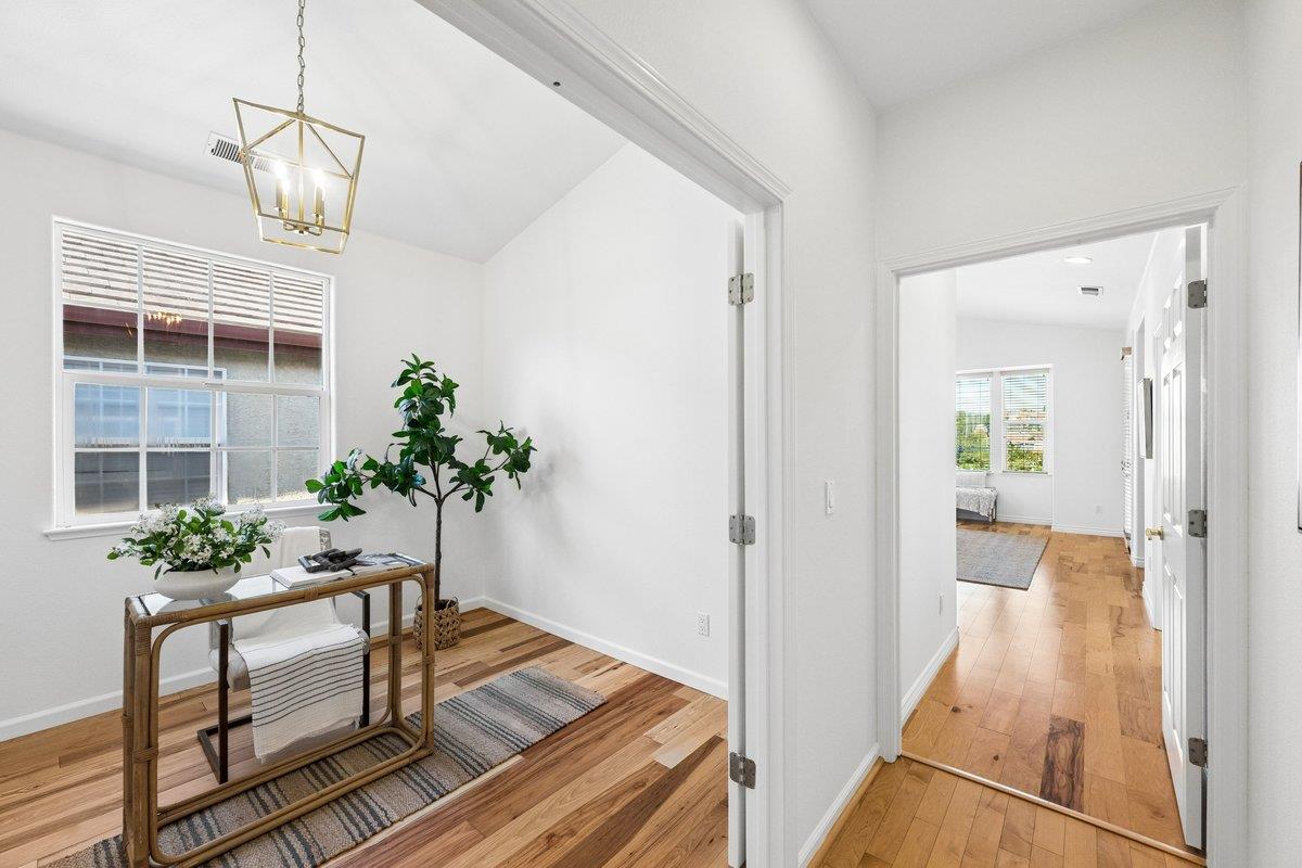 Detail Gallery Image 34 of 76 For 370 Goodwin Dr, San Bruno,  CA 94066 - 4 Beds | 3/1 Baths