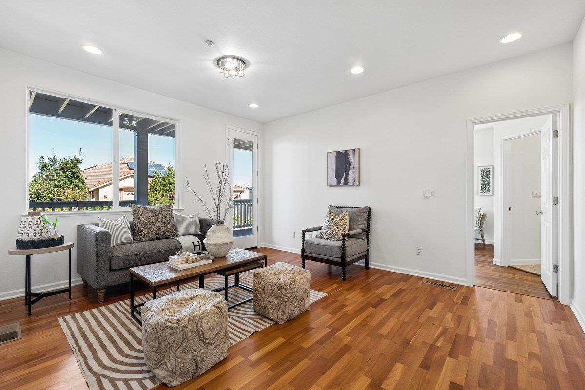 Detail Gallery Image 38 of 76 For 370 Goodwin Dr, San Bruno,  CA 94066 - 4 Beds | 3/1 Baths