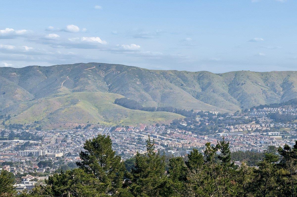 Detail Gallery Image 60 of 76 For 370 Goodwin Dr, San Bruno,  CA 94066 - 4 Beds | 3/1 Baths