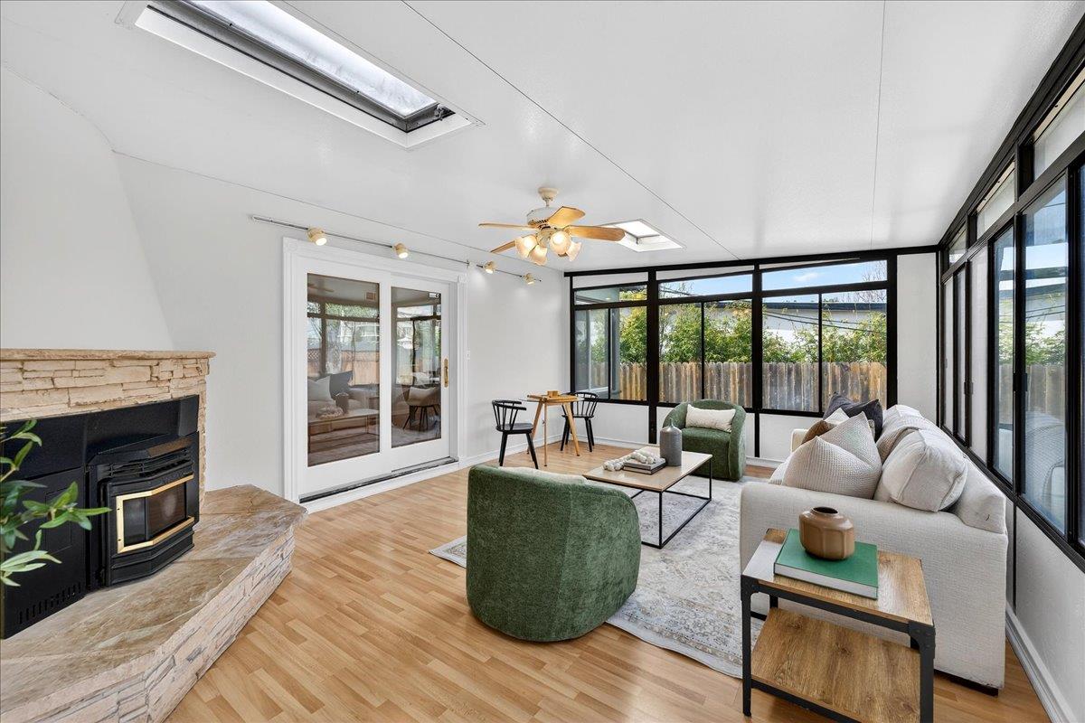 Detail Gallery Image 35 of 41 For 1656 Lassen Way, Burlingame,  CA 94010 - 3 Beds | 2 Baths