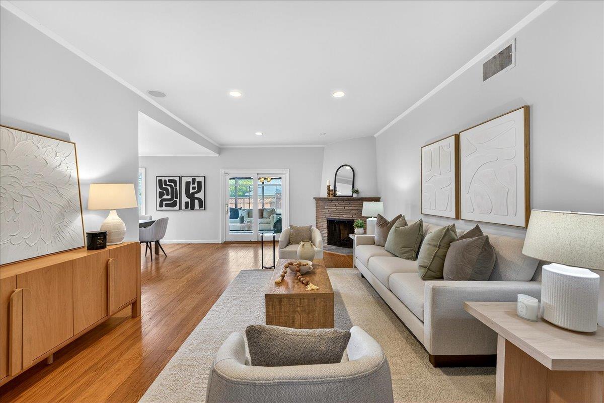 Detail Gallery Image 5 of 41 For 1656 Lassen Way, Burlingame,  CA 94010 - 3 Beds | 2 Baths