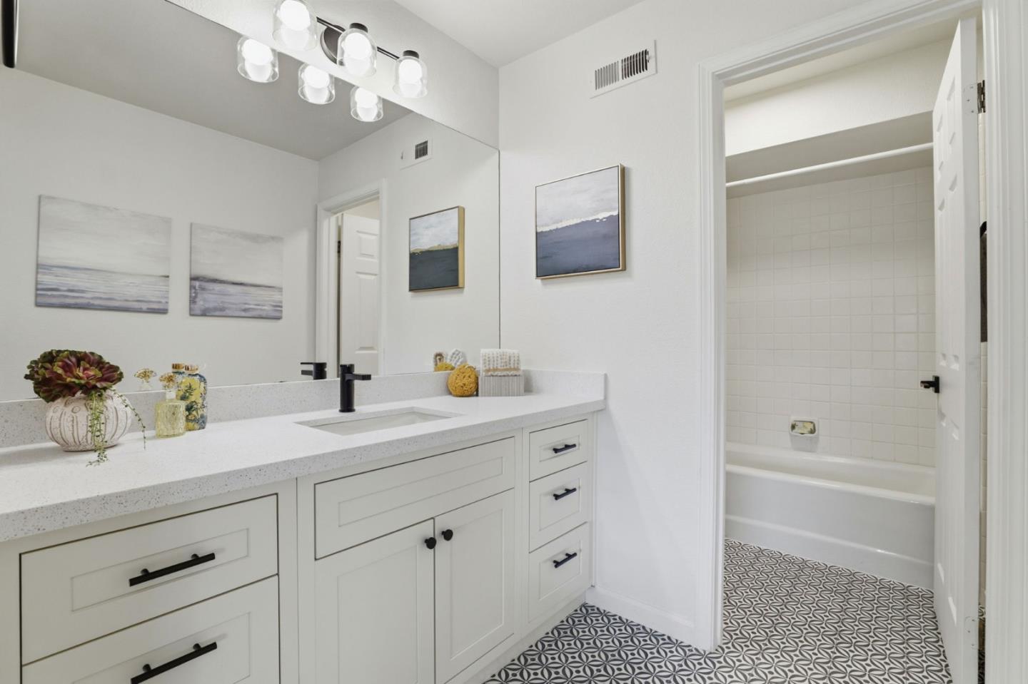 Photo #21: ML82039324 Listing: Photo #21