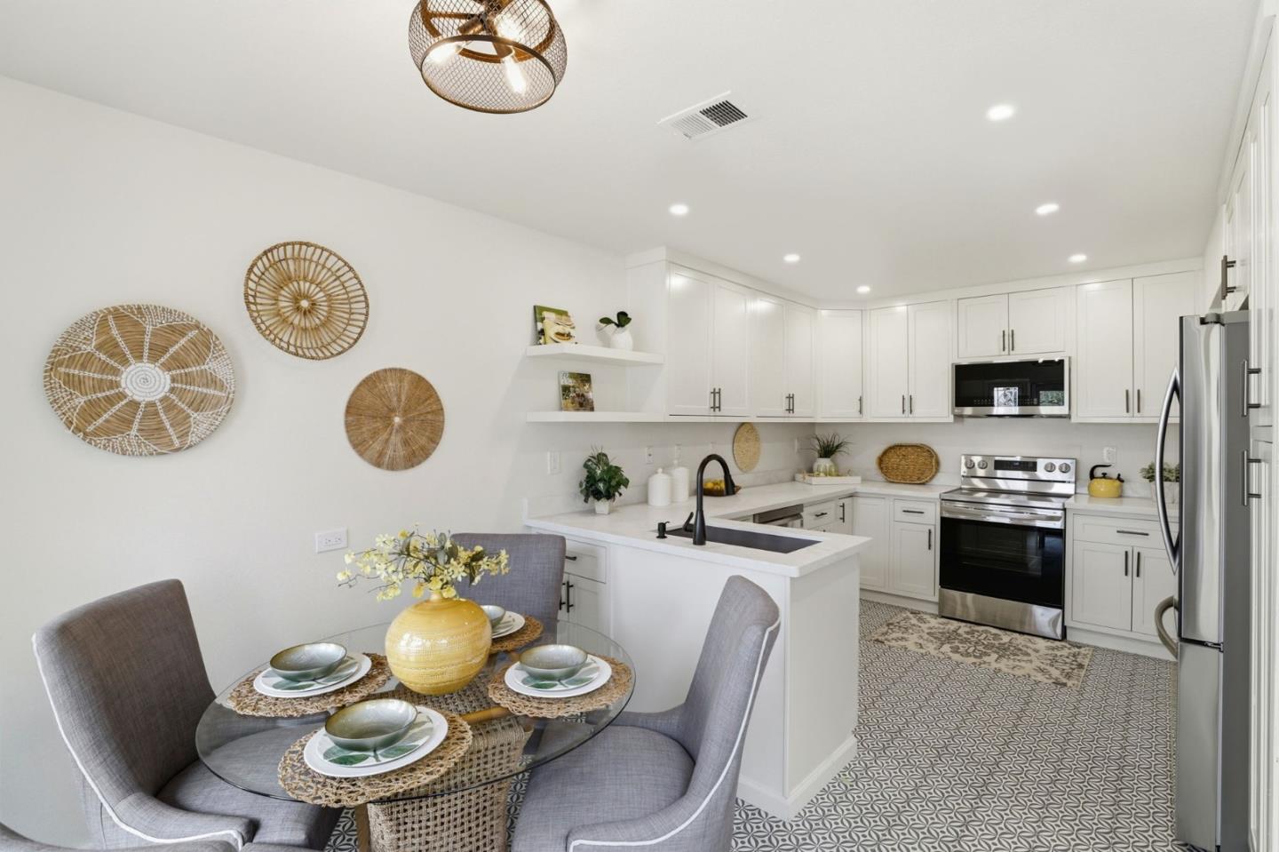 Photo #7: ML82039324 Listing: Photo #7