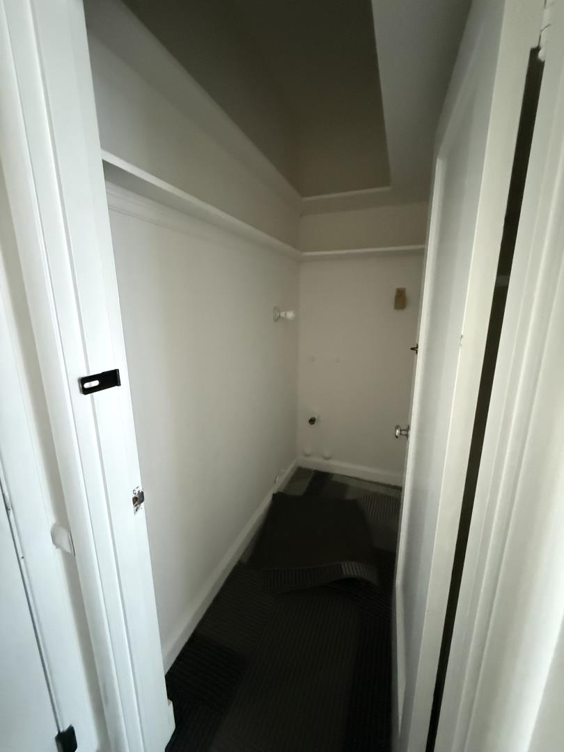 Detail Gallery Image 6 of 10 For 9 Silliman St, San Francisco,  CA 94134 - – Beds | – Baths