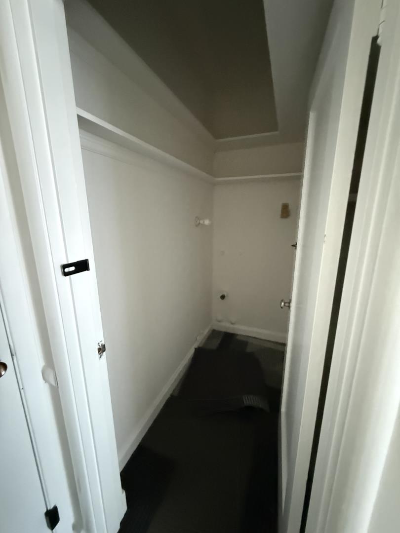 Detail Gallery Image 7 of 10 For 9 Silliman St, San Francisco,  CA 94134 - – Beds | – Baths