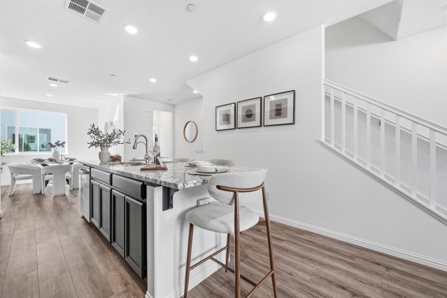 Photo #17: ML82039328 Listing: Photo #17