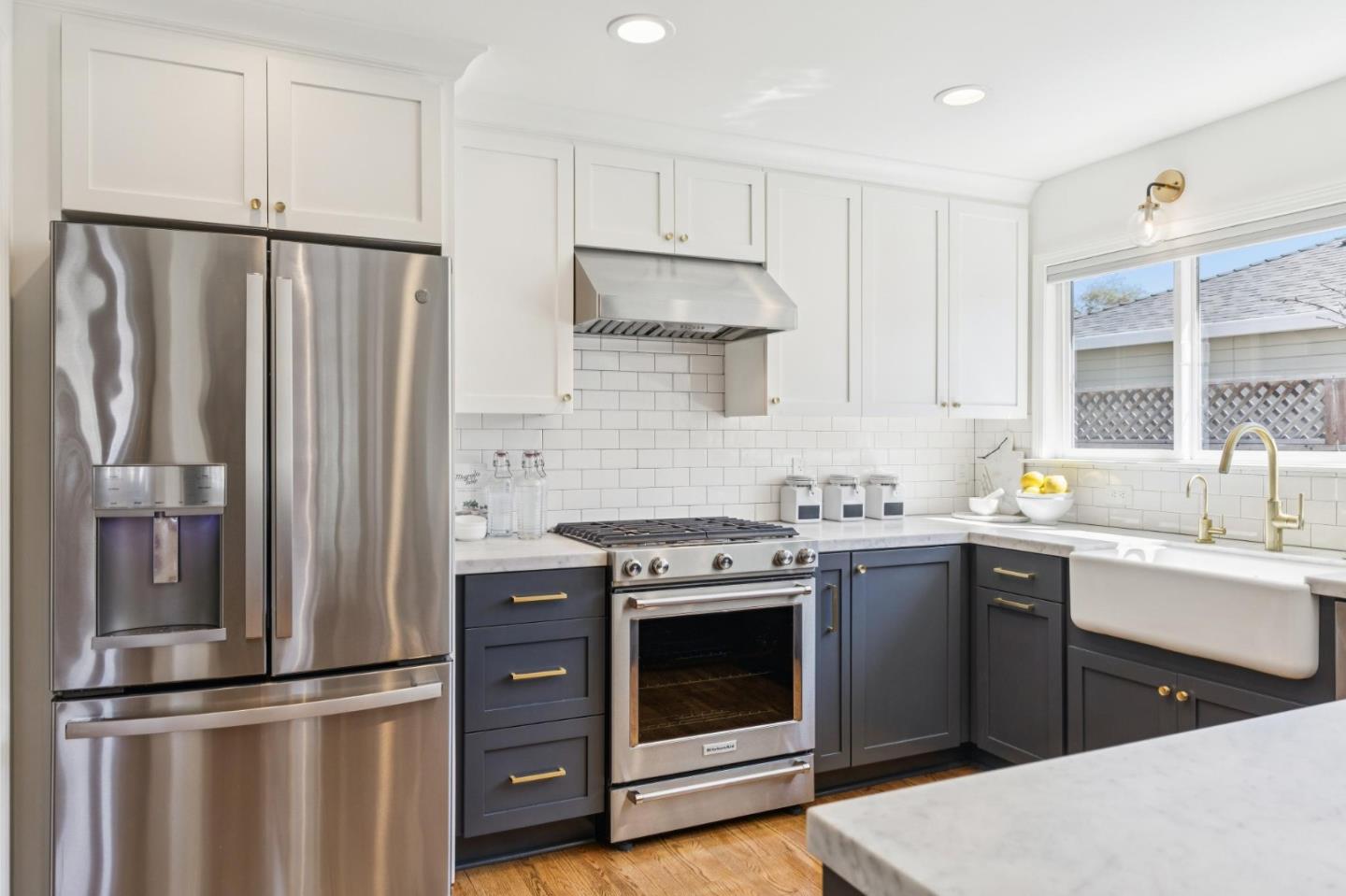 Detail Gallery Image 11 of 44 For 1341 Valota Rd, Redwood City,  CA 94061 - 3 Beds | 2 Baths