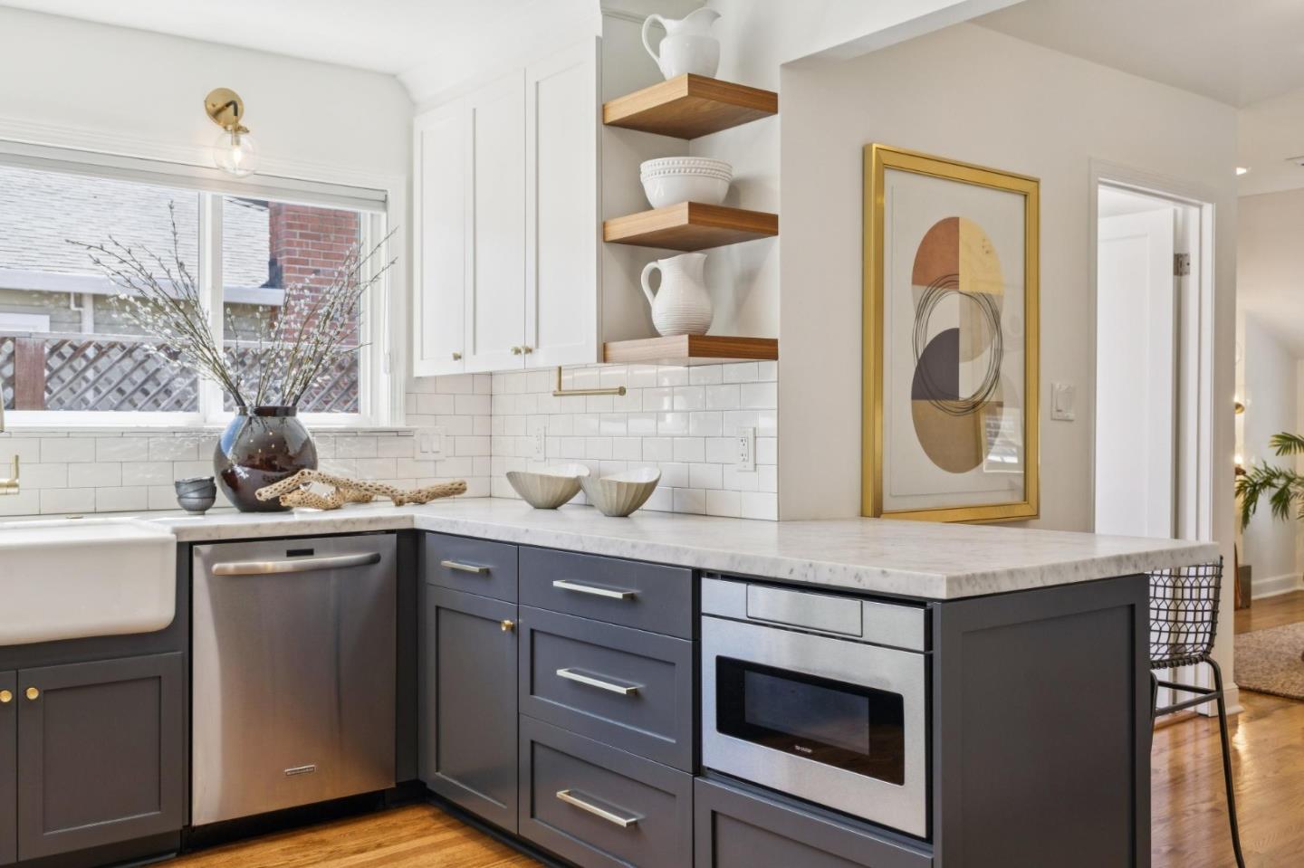 Detail Gallery Image 15 of 44 For 1341 Valota Rd, Redwood City,  CA 94061 - 3 Beds | 2 Baths