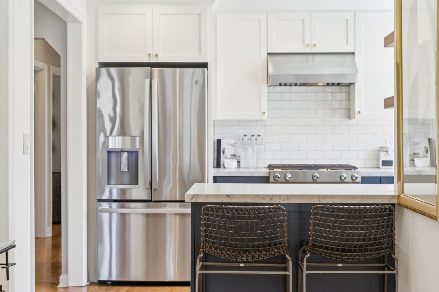 Detail Gallery Image 17 of 44 For 1341 Valota Rd, Redwood City,  CA 94061 - 3 Beds | 2 Baths