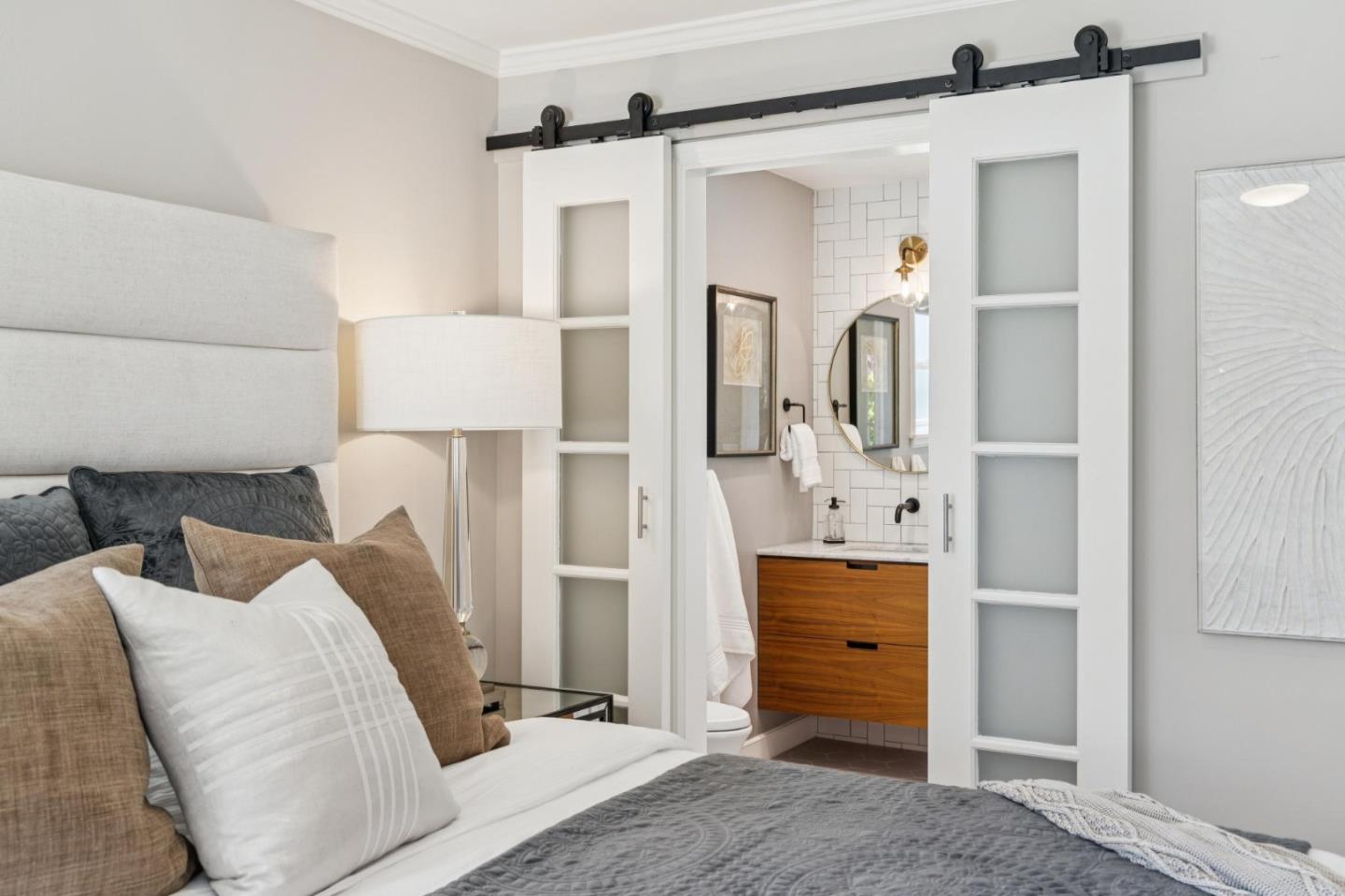 Detail Gallery Image 23 of 44 For 1341 Valota Rd, Redwood City,  CA 94061 - 3 Beds | 2 Baths