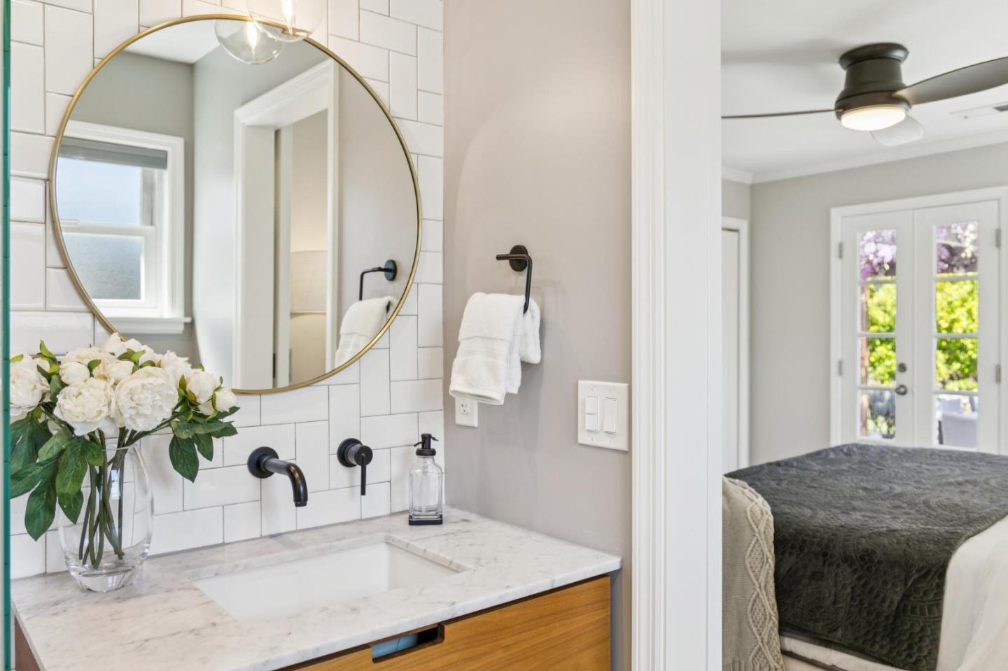 Detail Gallery Image 25 of 44 For 1341 Valota Rd, Redwood City,  CA 94061 - 3 Beds | 2 Baths