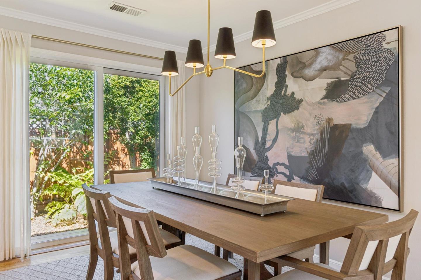 Detail Gallery Image 8 of 44 For 1341 Valota Rd, Redwood City,  CA 94061 - 3 Beds | 2 Baths