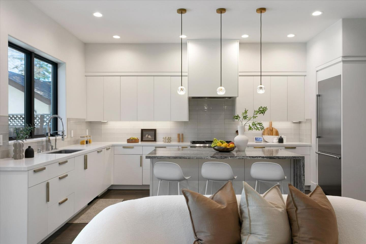 Detail Gallery Image 14 of 54 For 1471 Richards Ave, San Jose,  CA 95125 - 4 Beds | 3/1 Baths