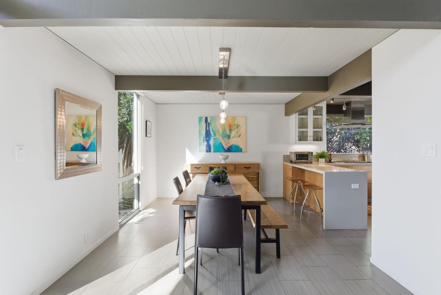 Detail Gallery Image 22 of 53 For 943 Trophy Dr, Mountain View,  CA 94040 - 4 Beds | 2 Baths