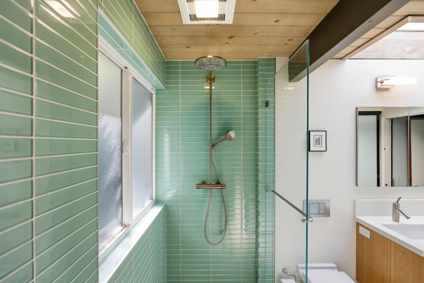 Detail Gallery Image 27 of 53 For 943 Trophy Dr, Mountain View,  CA 94040 - 4 Beds | 2 Baths