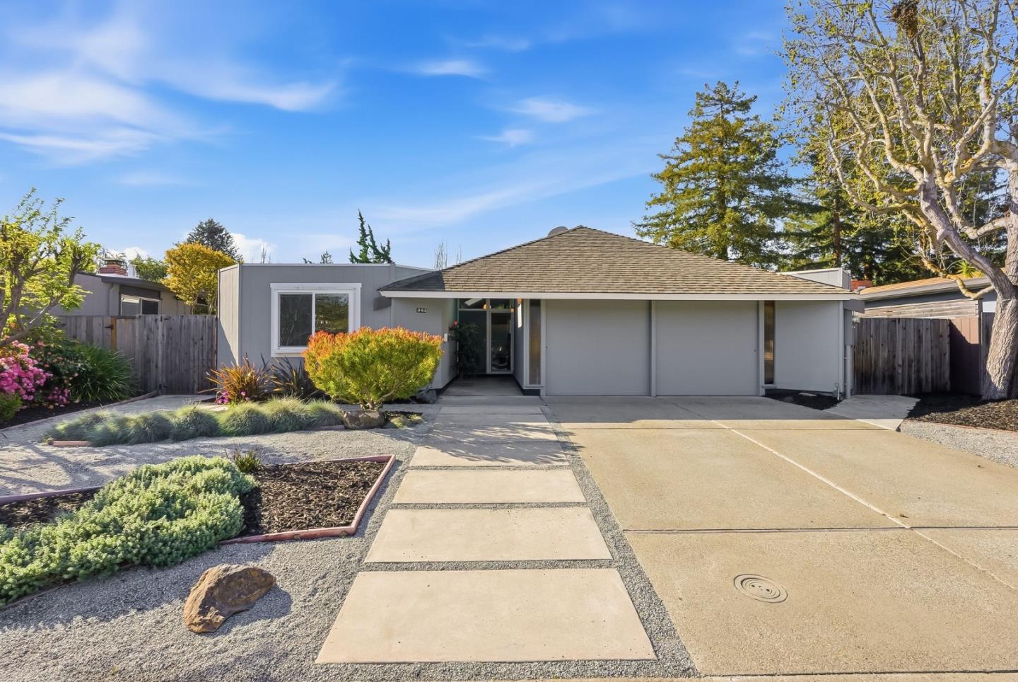 Detail Gallery Image 51 of 53 For 943 Trophy Dr, Mountain View,  CA 94040 - 4 Beds | 2 Baths