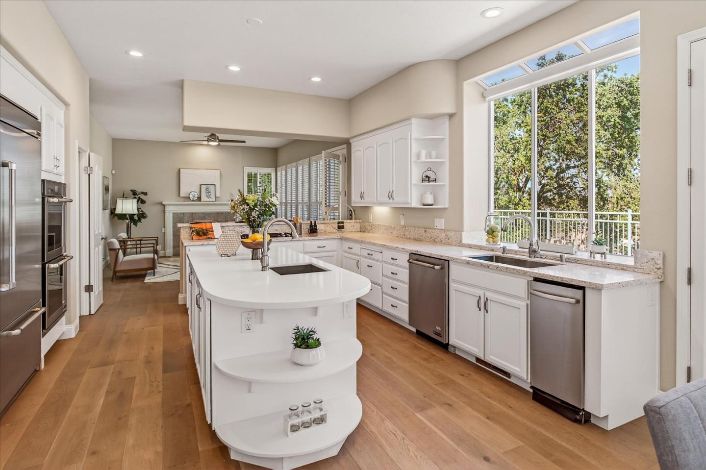 Detail Gallery Image 10 of 70 For 5200 Birkdale Way, San Jose,  CA 95138 - 4 Beds | 3/1 Baths