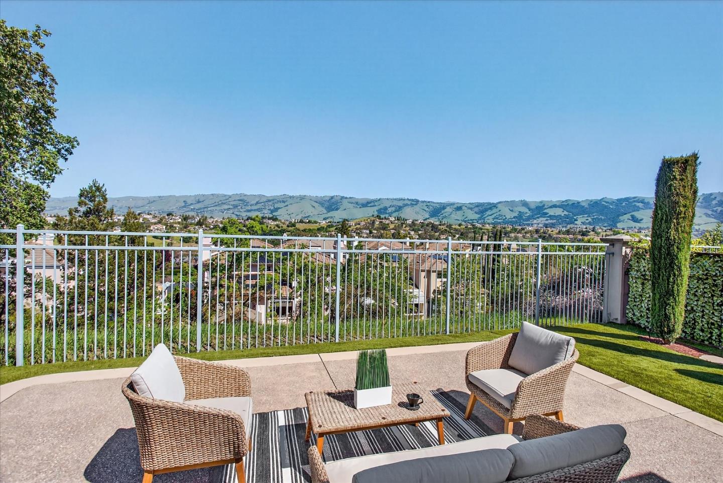 Detail Gallery Image 36 of 70 For 5200 Birkdale Way, San Jose,  CA 95138 - 4 Beds | 3/1 Baths