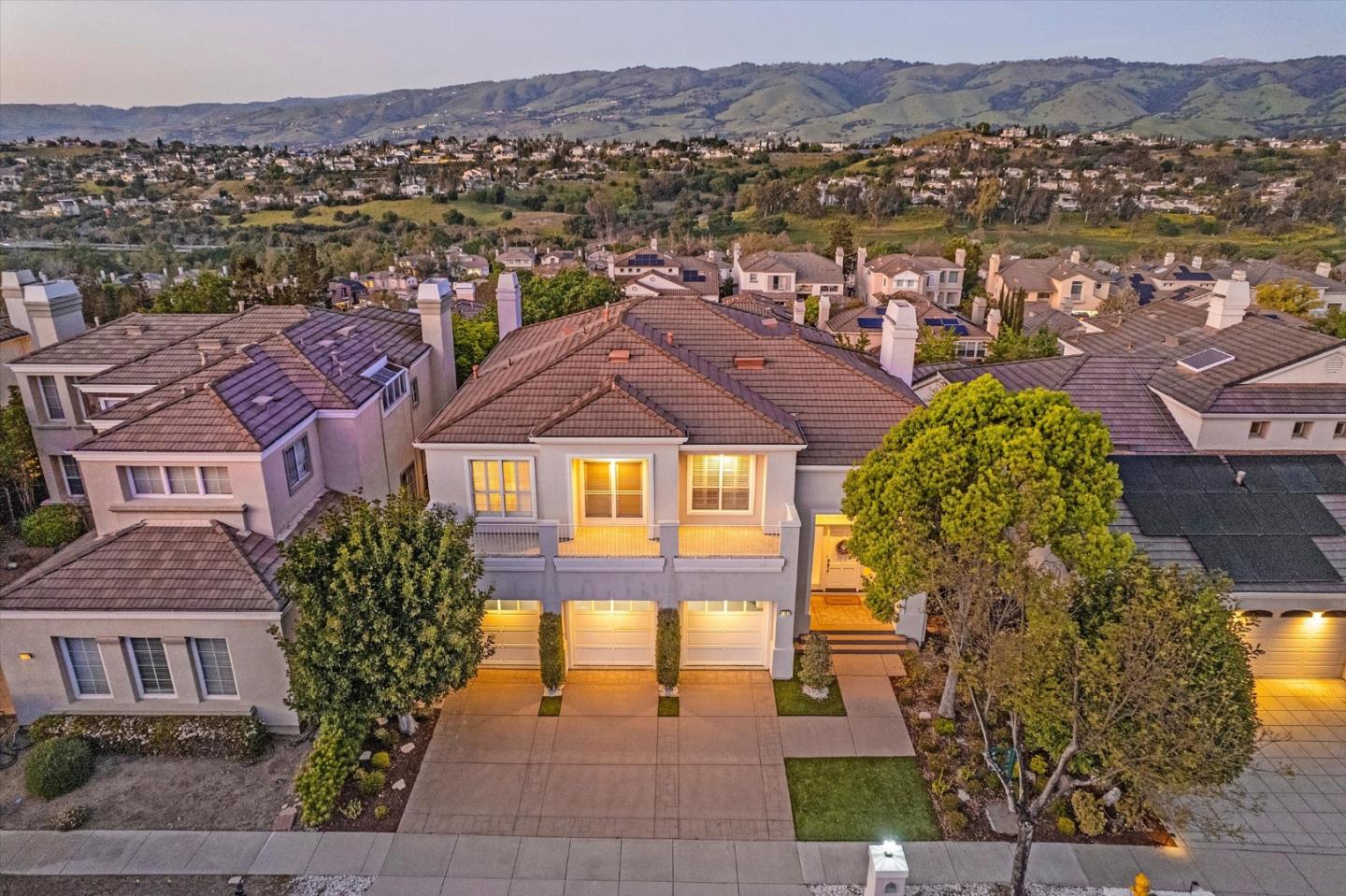 Detail Gallery Image 49 of 70 For 5200 Birkdale Way, San Jose,  CA 95138 - 4 Beds | 3/1 Baths