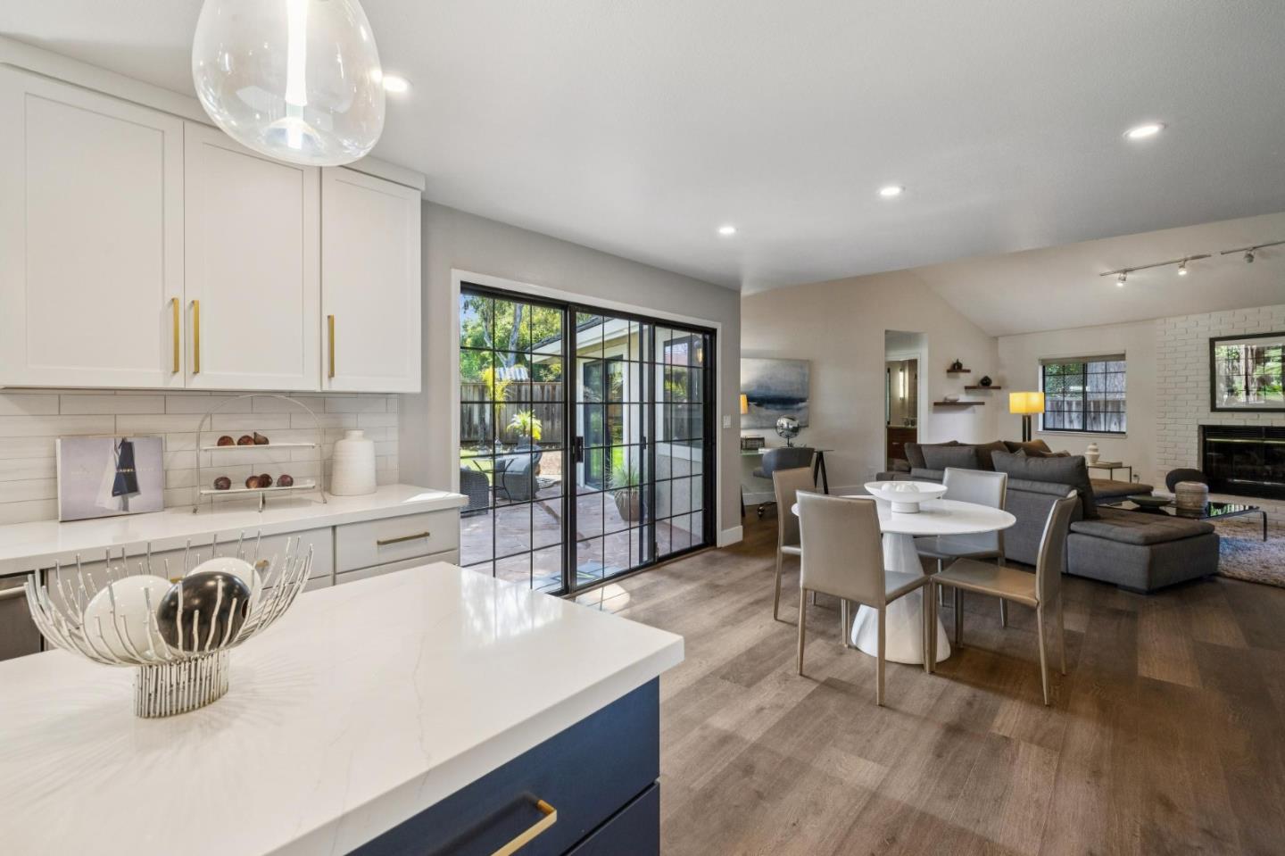 Detail Gallery Image 16 of 49 For 892 Saint Joseph Ave, Los Altos,  CA 94024 - 4 Beds | 3/1 Baths