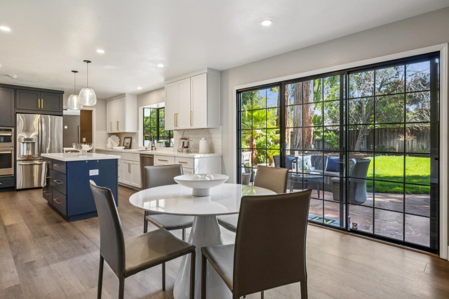 Detail Gallery Image 17 of 49 For 892 Saint Joseph Ave, Los Altos,  CA 94024 - 4 Beds | 3/1 Baths