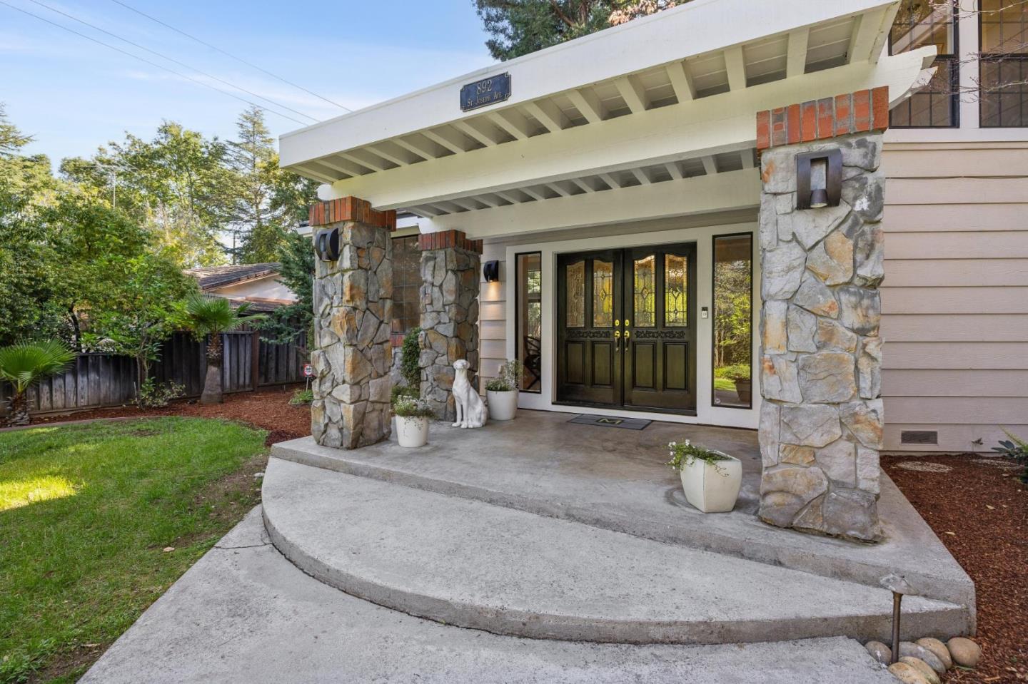 Detail Gallery Image 2 of 49 For 892 Saint Joseph Ave, Los Altos,  CA 94024 - 4 Beds | 3/1 Baths