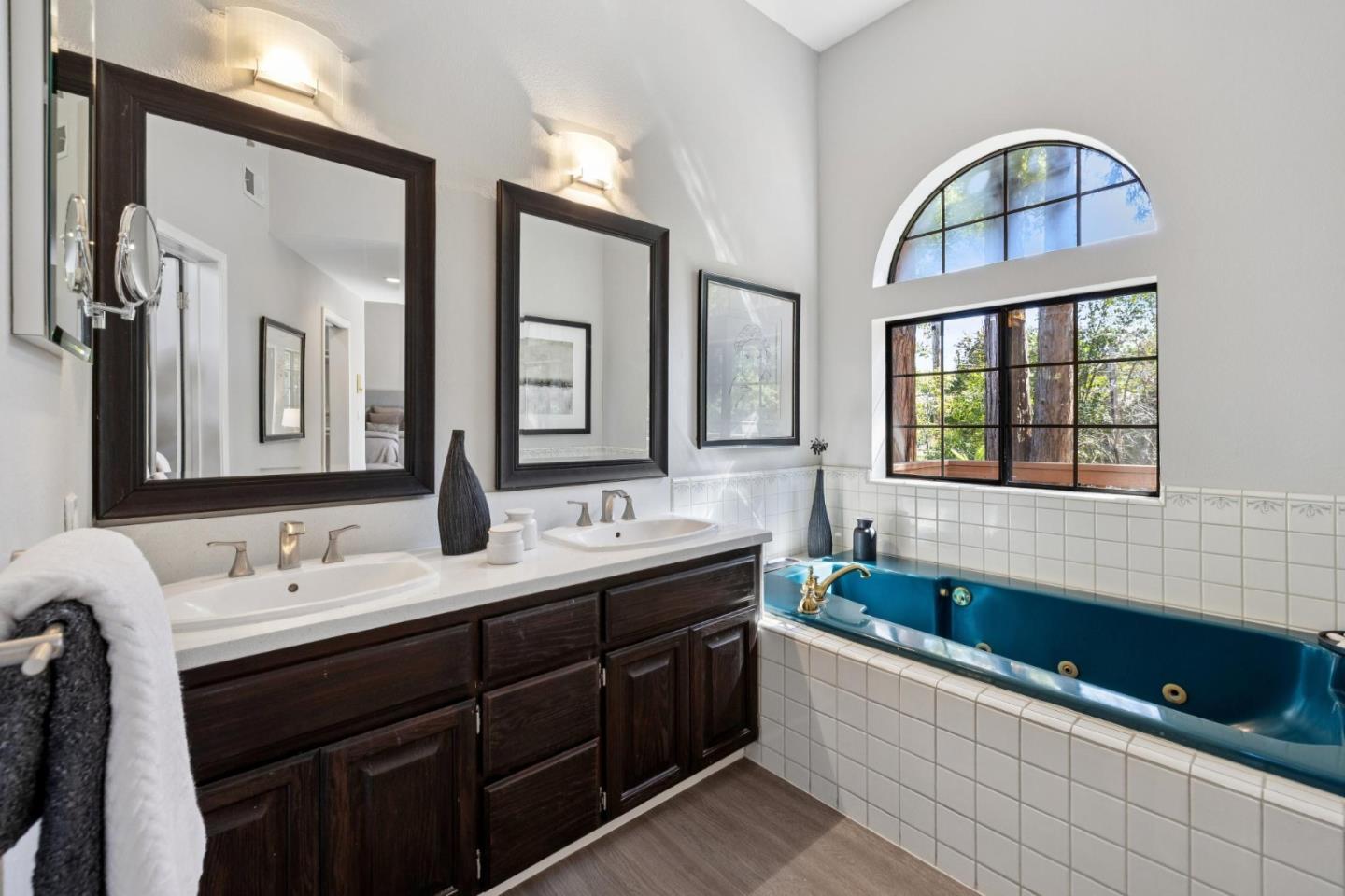 Detail Gallery Image 30 of 49 For 892 Saint Joseph Ave, Los Altos,  CA 94024 - 4 Beds | 3/1 Baths