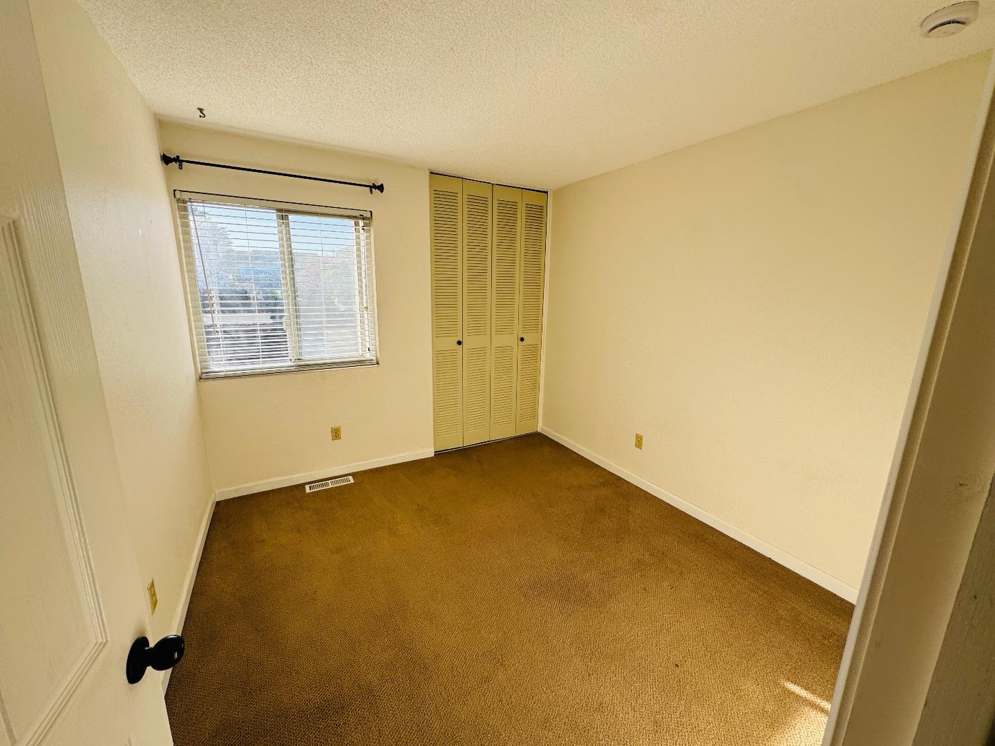 Detail Gallery Image 15 of 33 For 3137 Seacrest Ave #5,  Marina,  CA 93933 - 3 Beds | 2/1 Baths