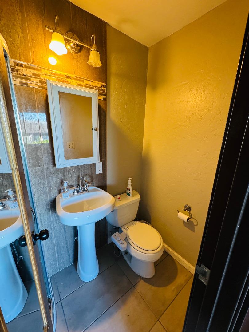 Detail Gallery Image 19 of 33 For 3137 Seacrest Ave #5,  Marina,  CA 93933 - 3 Beds | 2/1 Baths