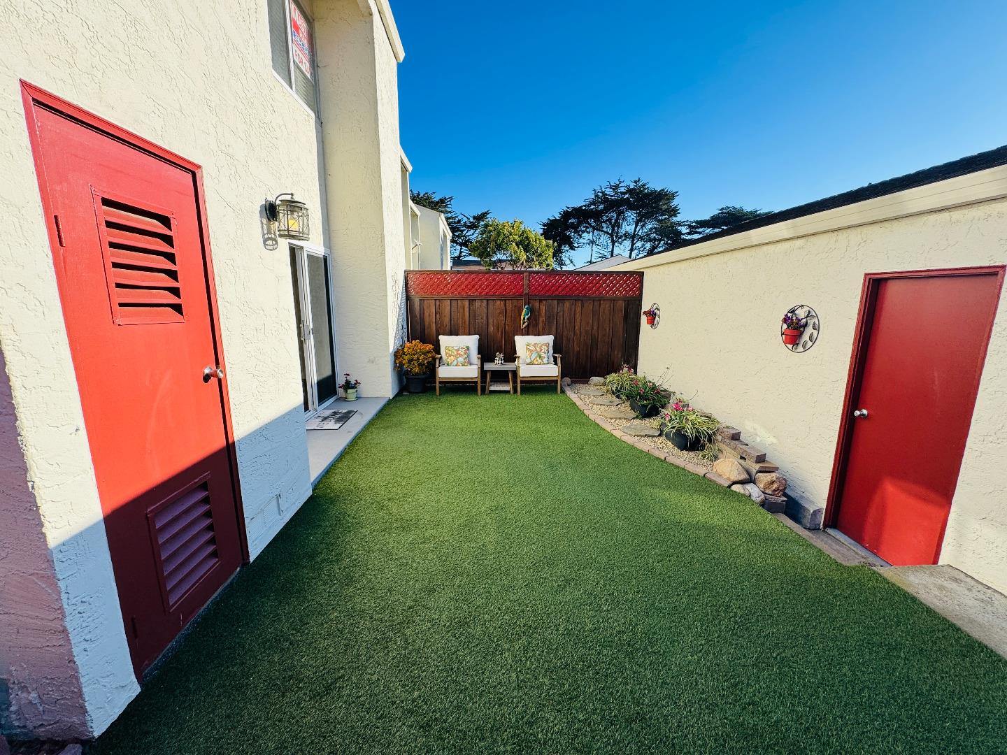 Detail Gallery Image 25 of 33 For 3137 Seacrest Ave #5,  Marina,  CA 93933 - 3 Beds | 2/1 Baths