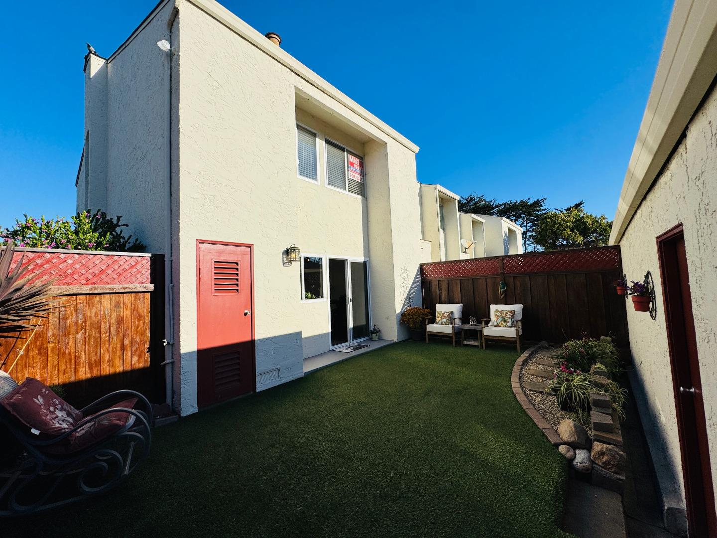 Detail Gallery Image 26 of 33 For 3137 Seacrest Ave #5,  Marina,  CA 93933 - 3 Beds | 2/1 Baths