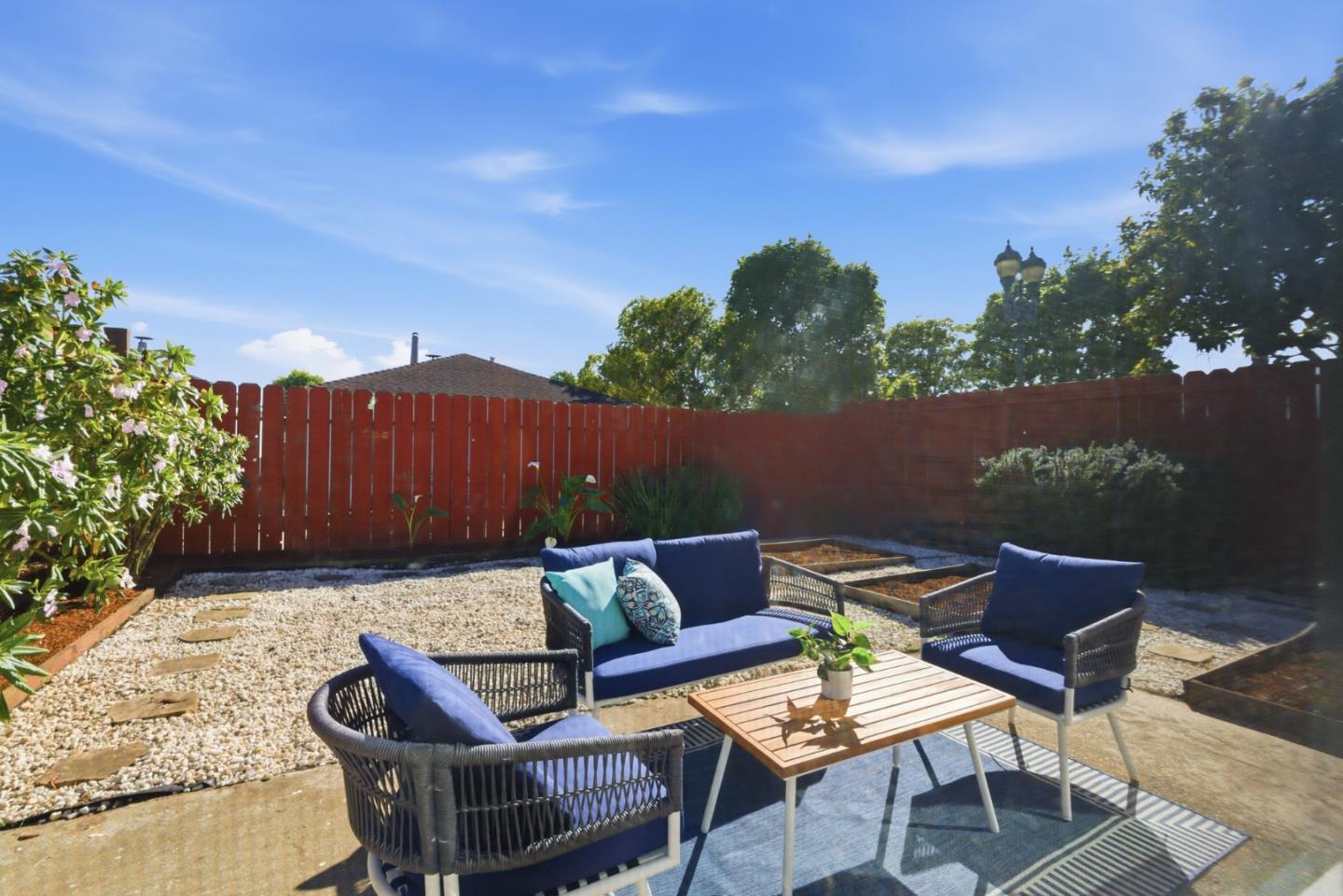 Detail Gallery Image 25 of 39 For 504 B St, Colma,  CA 94014 - 3 Beds | 1 Baths