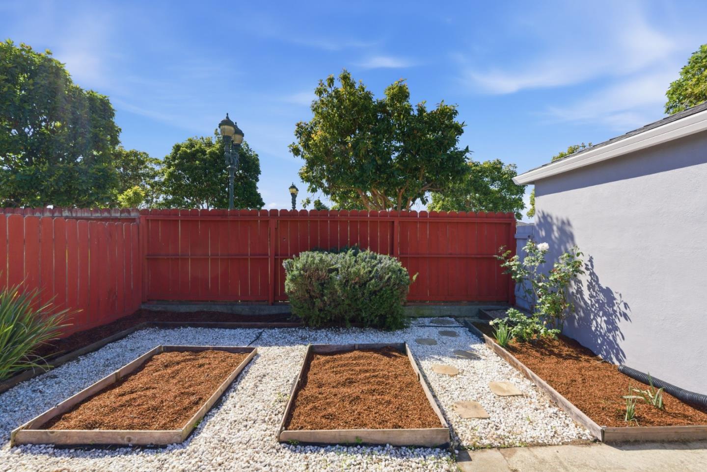 Detail Gallery Image 27 of 39 For 504 B St, Colma,  CA 94014 - 3 Beds | 1 Baths