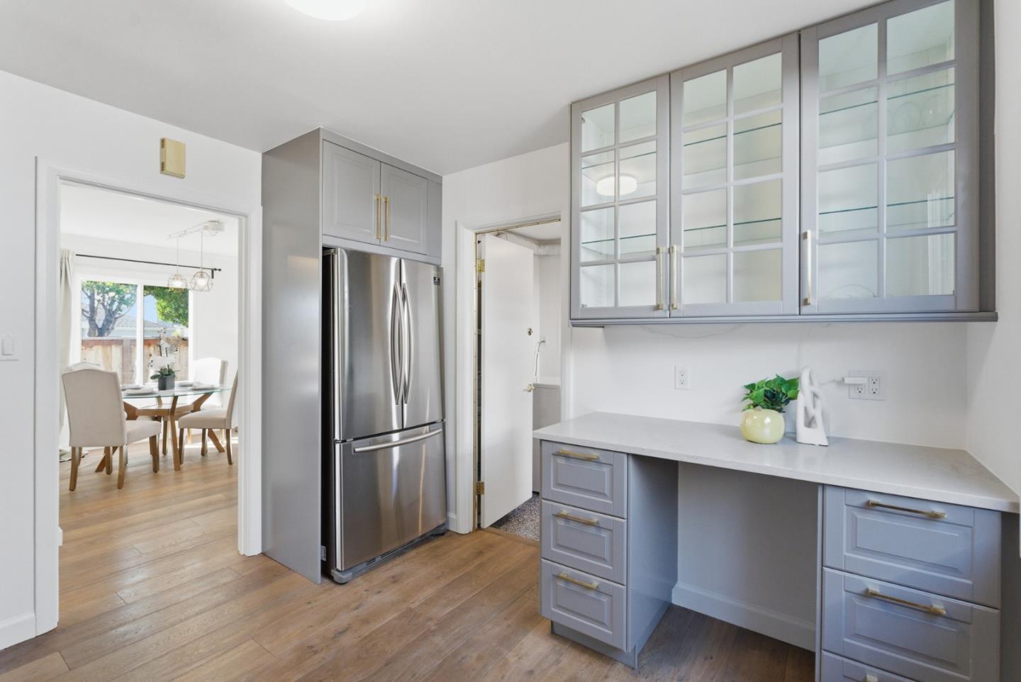 Detail Gallery Image 8 of 39 For 504 B St, Colma,  CA 94014 - 3 Beds | 1 Baths