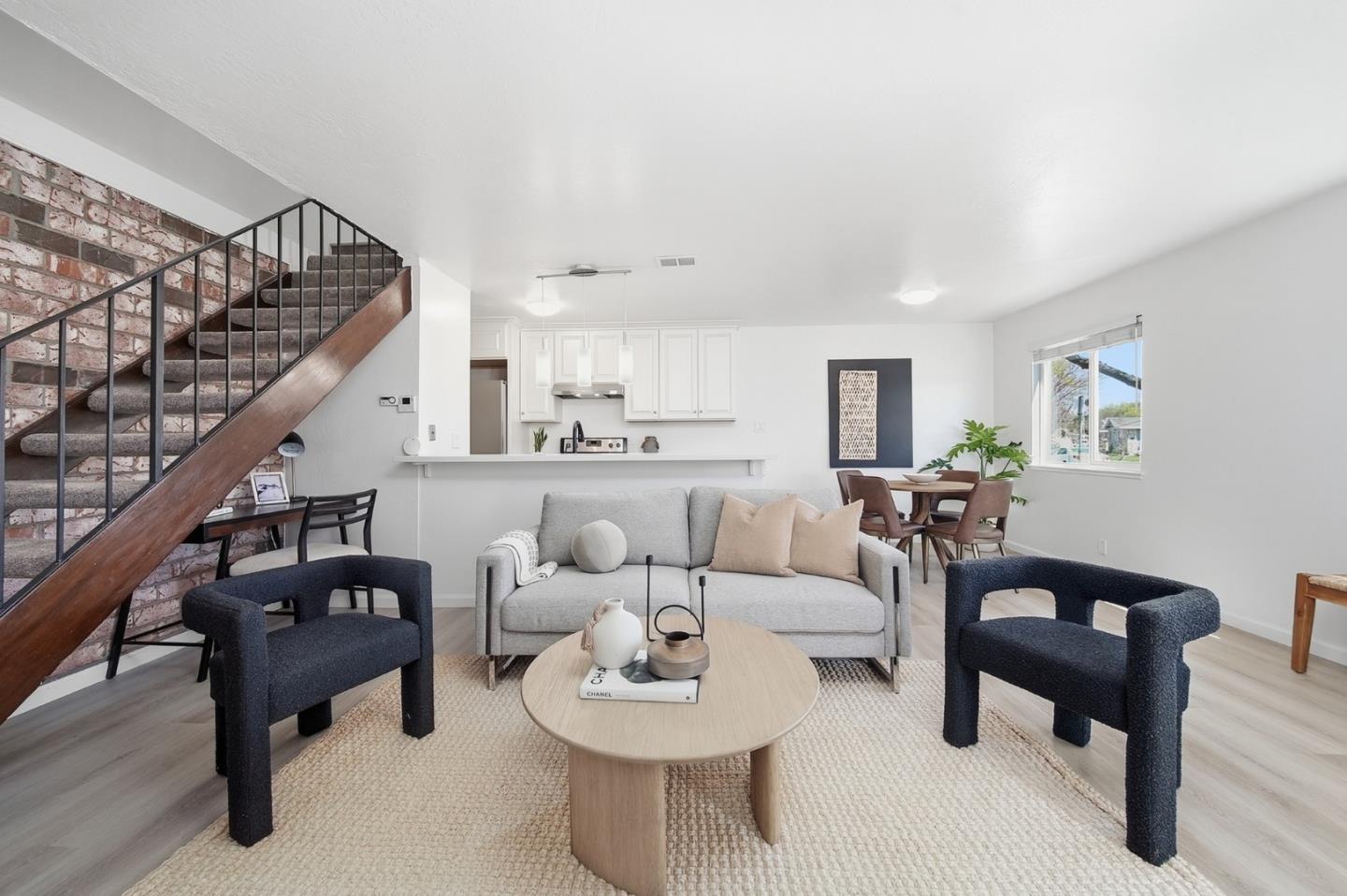 Photo #4: ML82039345 Listing: Photo #4