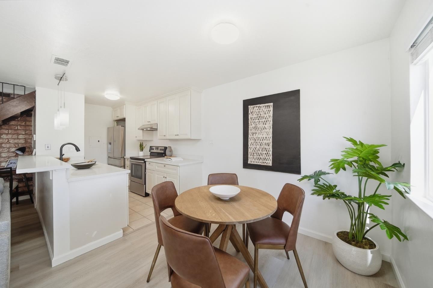 Photo #8: ML82039345 Listing: Photo #8