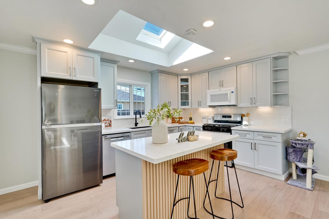 Detail Gallery Image 12 of 36 For 3423 Fowler Ave, Santa Clara,  CA 95051 - 3 Beds | 2 Baths