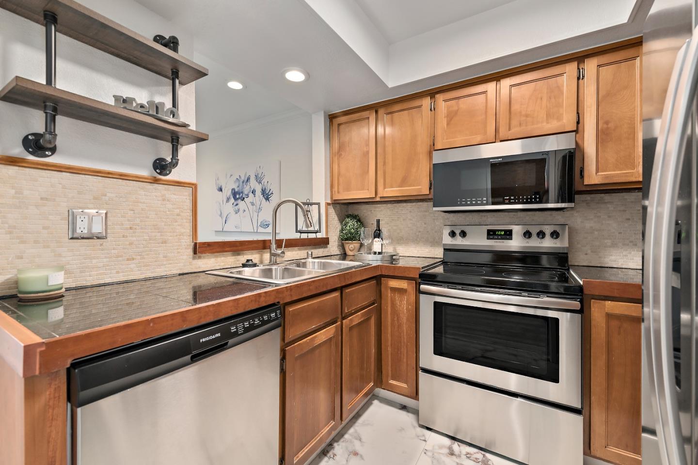 Photo #2: ML82039348 Listing: Photo #2