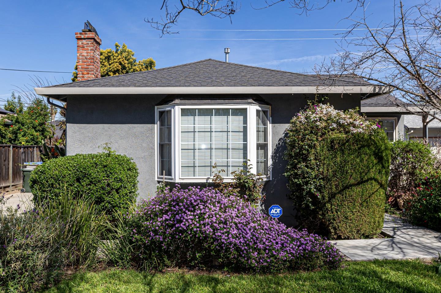 Detail Gallery Image 3 of 23 For 1270 Arnold Ave, San Jose,  CA 95110 - 3 Beds | 2 Baths