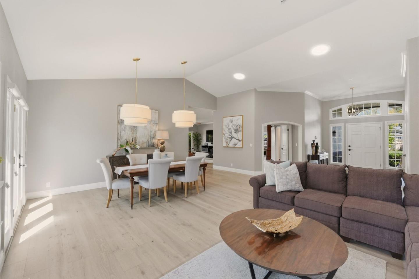 Detail Gallery Image 10 of 57 For 651 Llagas Vista Dr, Morgan Hill,  CA 95037 - 4 Beds | 3/1 Baths