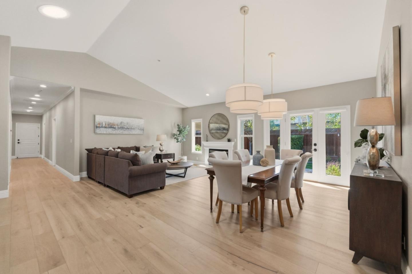 Detail Gallery Image 11 of 57 For 651 Llagas Vista Dr, Morgan Hill,  CA 95037 - 4 Beds | 3/1 Baths