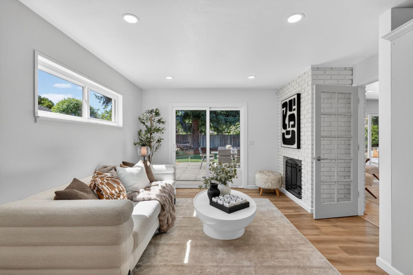 Detail Gallery Image 10 of 53 For 13411 Pastel Ln, Mountain View,  CA 94040 - 3 Beds | 2 Baths