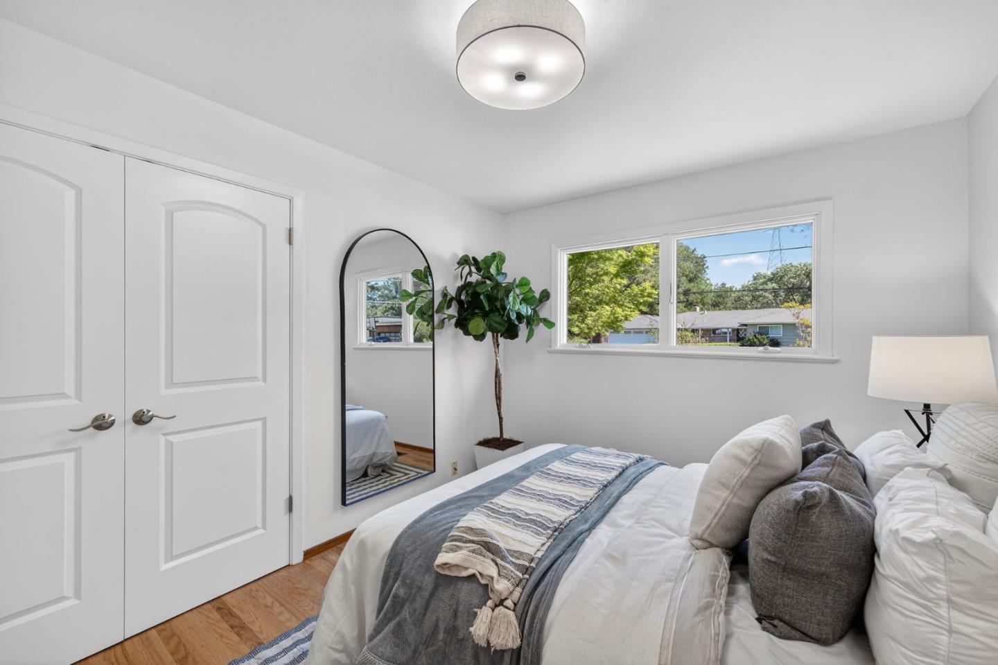 Detail Gallery Image 20 of 53 For 13411 Pastel Ln, Mountain View,  CA 94040 - 3 Beds | 2 Baths