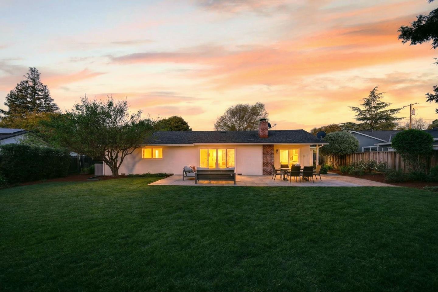 Detail Gallery Image 34 of 53 For 13411 Pastel Ln, Mountain View,  CA 94040 - 3 Beds | 2 Baths