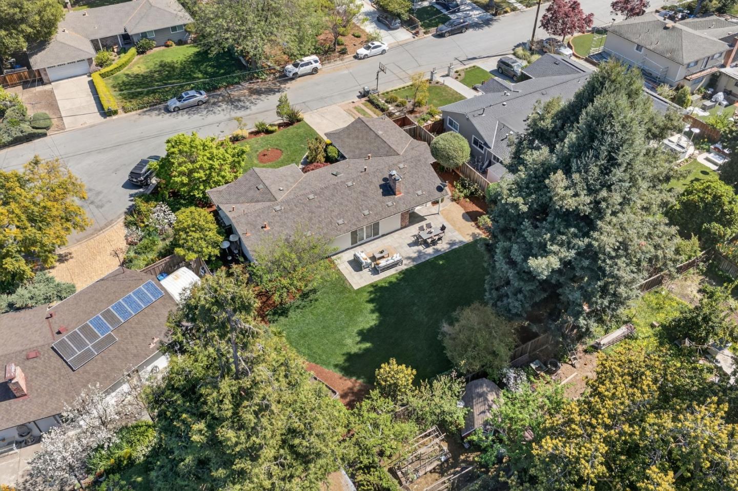 Detail Gallery Image 41 of 53 For 13411 Pastel Ln, Mountain View,  CA 94040 - 3 Beds | 2 Baths