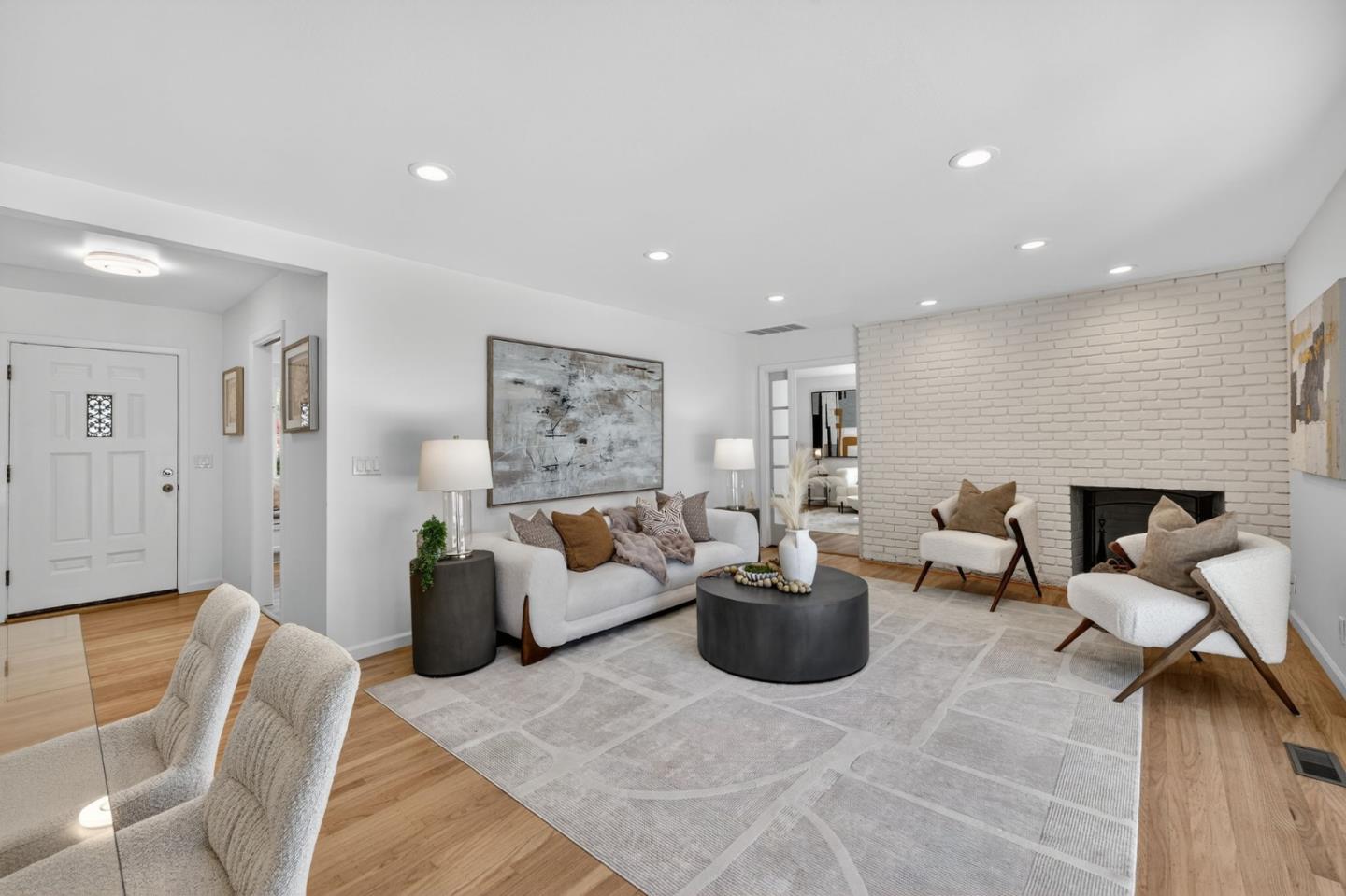 Detail Gallery Image 8 of 53 For 13411 Pastel Ln, Mountain View,  CA 94040 - 3 Beds | 2 Baths